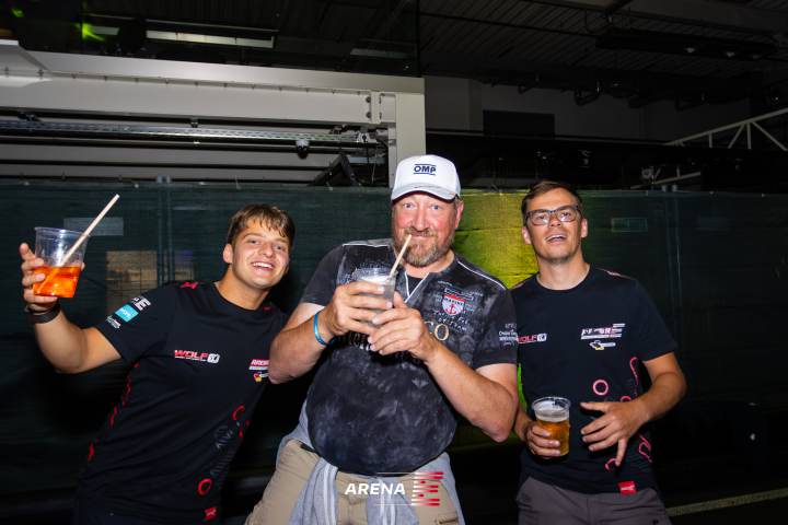 RaceDay Party-31.jpg